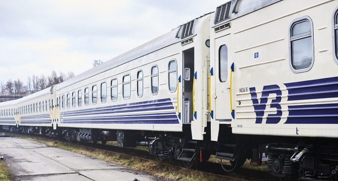 Аварія на залізниці у Карпатах: стало відомо, коли запустять потяги