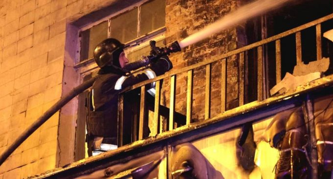 Майже півсотні постраждалих, пожежі та пошкодження: що відомо про атаку РФ на Харків