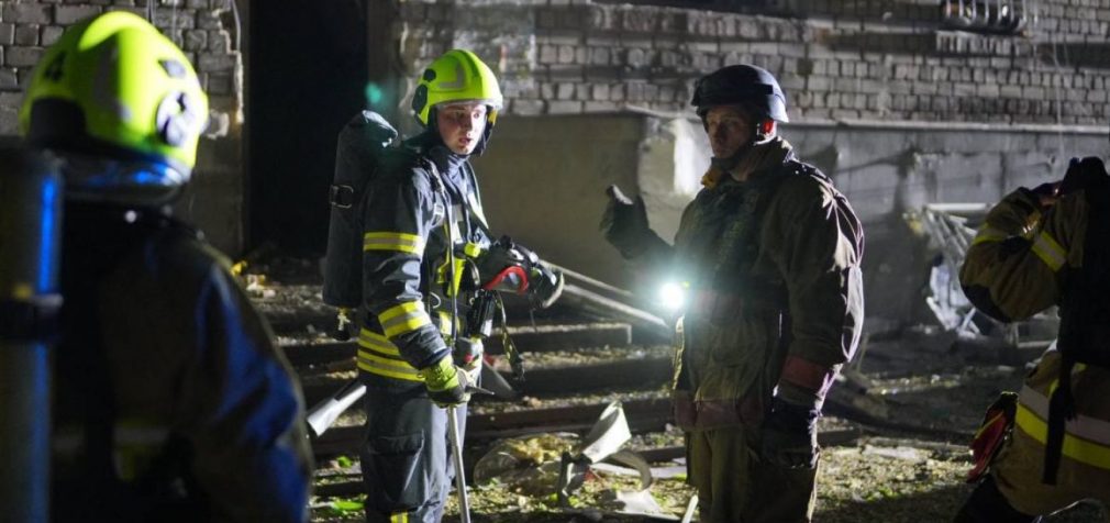 Запоріжжя під ударом дронів: зафіксовано понад 10 вибухів, є поранені (фото)