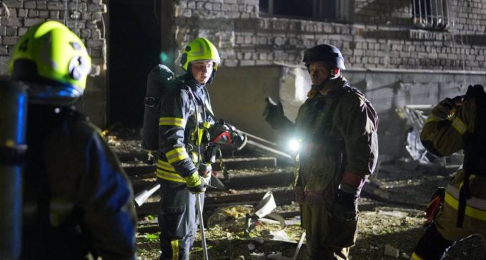 Запоріжжя під ударом дронів: зафіксовано понад 10 вибухів, є поранені (фото)
