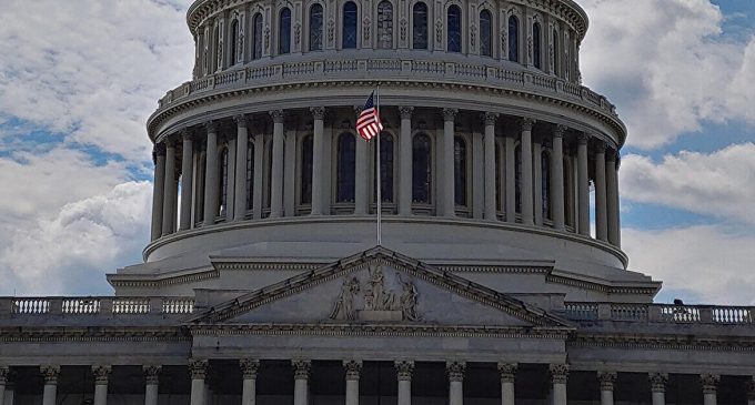 Сенатори США наполягають на введенні санкцій проти союзників РФ – ЗМІ