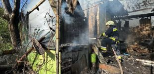 Вигорів вщент: у Кам’янському вогнеборці ліквідували загорання дачного будинку