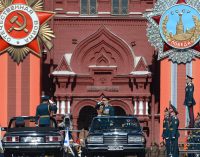 Парадом 9 травня Путін маскує економічні та дипломатичні тріщини РФ – NYT