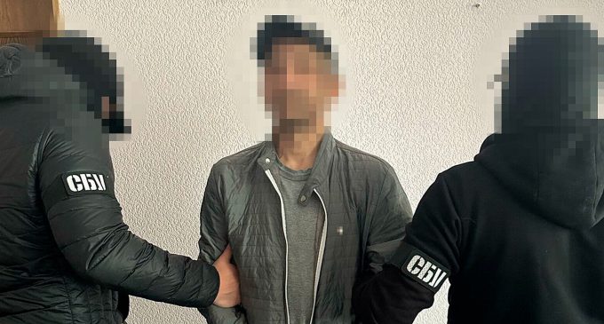 СБУ затримала агента ФСБ, який “у пікселі” шпигував за ЗСУ на Сумщині