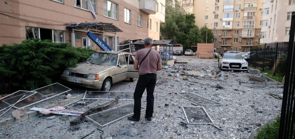 Загиблі, руйнування в 6 районах та проблеми з метро: все про наслідки атаки РФ на Київ