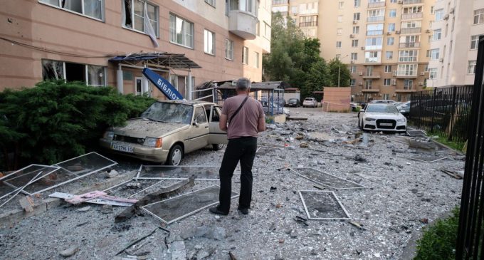 Загиблі, руйнування в 6 районах та проблеми з метро: все про наслідки атаки РФ на Київ