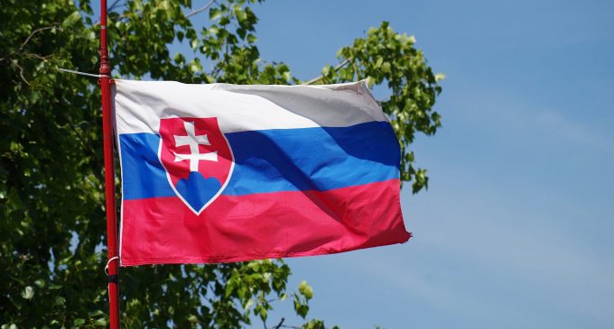 У Словаччині затримали 8 осіб у справі про зловживання військовою допомогою Україні