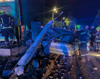 Рятувальники Запоріжжя деблокували мотоцикліста, який опинився під легковиком внаслідок ДТП