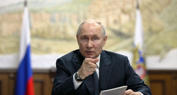 В РФ ще один вибух на залізниці: росіяни кажуть про теракти, а Путін б’є тривогу