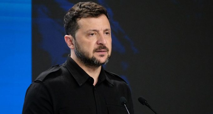 Зеленський: на території України 695 тисяч окупантів, навпроти Харкова і Сум – 52 тисячі