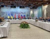 Українські представники прибули до Стамбула для переговорів з росіянами