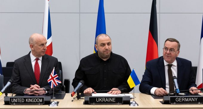 Вперше без глави Пентагону. Що відомо про 28-му зустріч союзників на “Рамштайні”
