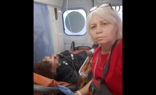 На Дніпропетровщині п’яний мотоцикліст на швидкості врізався в огорожу приватного будинку: подробиці ДТП