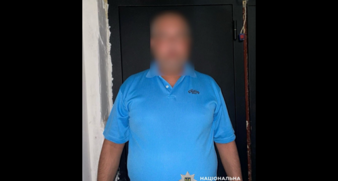 У Кривому Розі чоловік поранив сусідку ножем — йому повідомлено про підозру