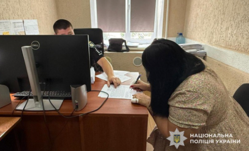 Ошукала військових на 3,5 мільйона гривень: самозвану «адвокатку» з Дніпра судитимуть за шахрайство