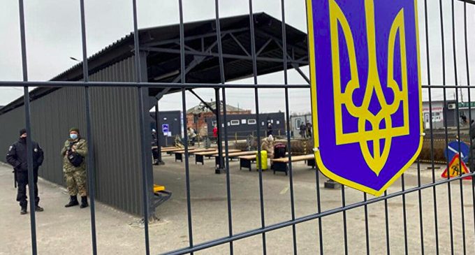 На пункті пропуску “Шегині” тимчасово сповільнено рух: що сталося