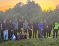 На Буковині викрито спробу незаконного перетину кордону дев’ятьма особами: серед втікачів жителі Дніпропетровщини