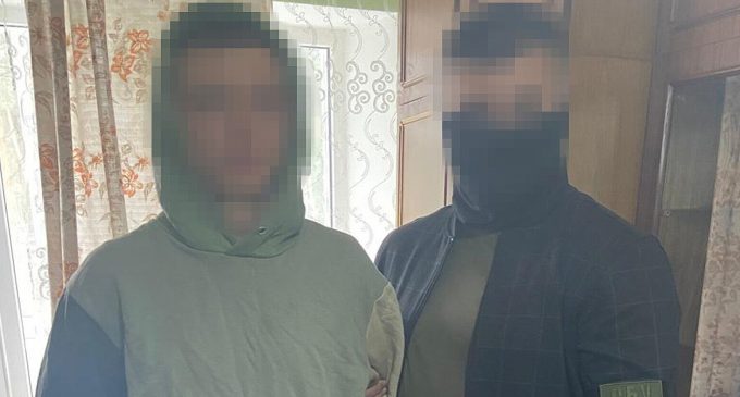 Юнак намагався у Києві підірвати військового, заманивши його на “побачення з дівчиною” – СБУ