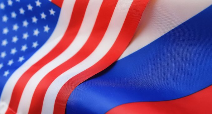 Посол США в Росії незабаром залишить посаду