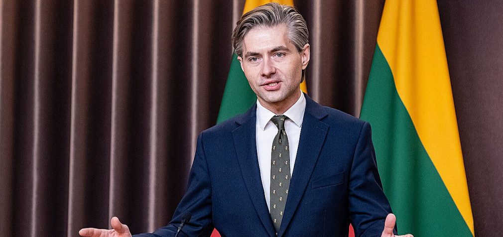 Глава МЗС Литви розповів, як їхав до Києва через шквал ракет та дронів