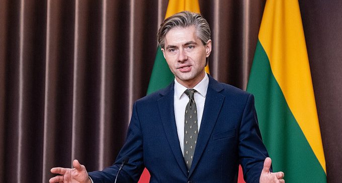 Глава МЗС Литви розповів, як їхав до Києва через шквал ракет та дронів