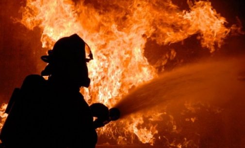 У Запоріжжі під час пожежі у неексплуатованій будівлі врятували чоловіка