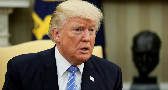 Трамп провів розмову із Сі Цзіньпіном