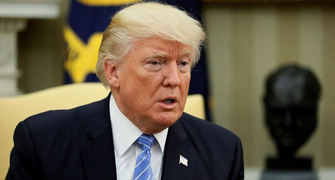 Боротьба Трампа з трансгендерами: суд анулював скандальний указ