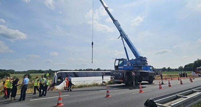 Зеленський відреагував на ДТП у Франції, в якій загинули українці