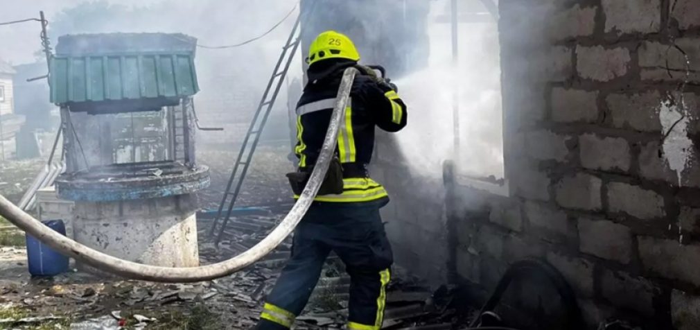 У Дніпровському районі зайнявся гараж