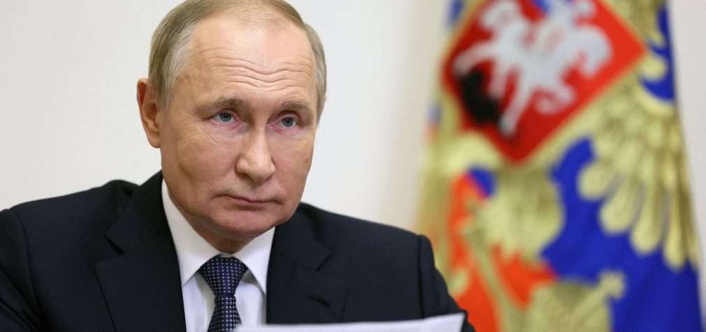 Путін вирішив урізати військові витрати через падіння економіки РФ, – ЗМІ