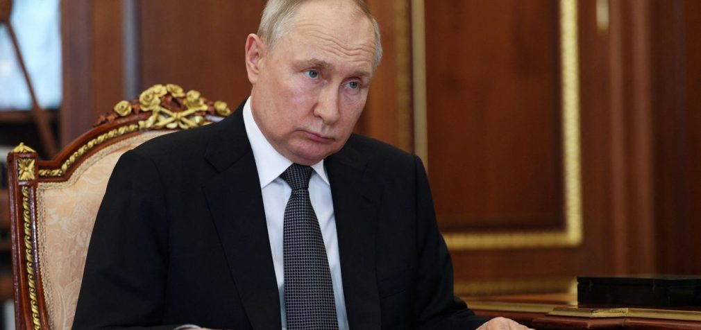 “Про що говорити з терористами?” Путін відмовився від зустрічі з Зеленським