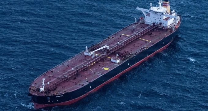 Іран перекриє Ормузьку протоку? Як може зрости ціна на нафту