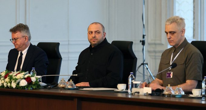 Солдати до 25 років та 6000 тіл загиблих: Умєров розкрив деталі нового обміну з РФ