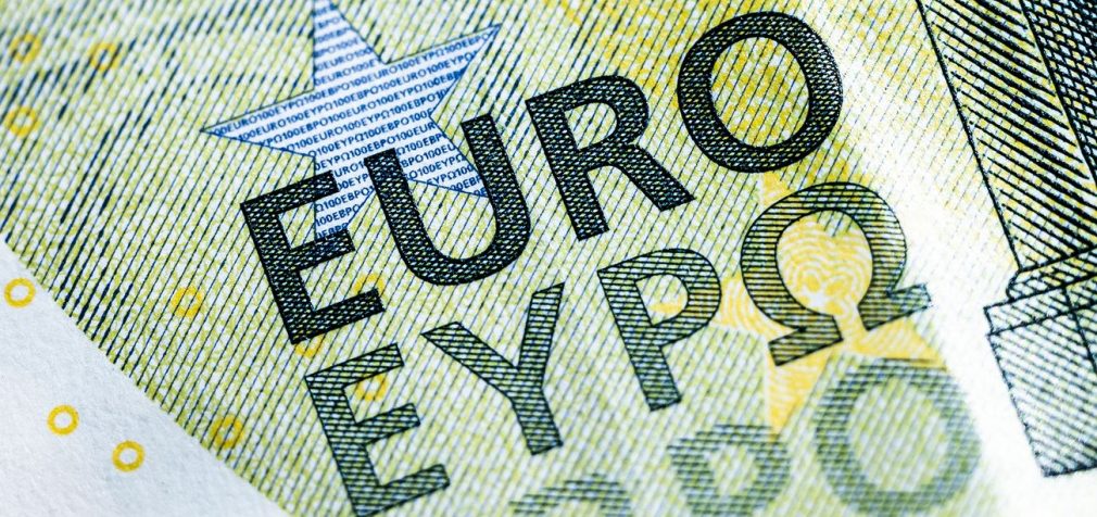 Рекордний курс євро: чому НБУ знову підняв курс