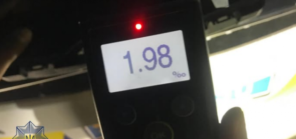 У Кривому Розі патрульні виявили нетверезого водія під час комендантської години