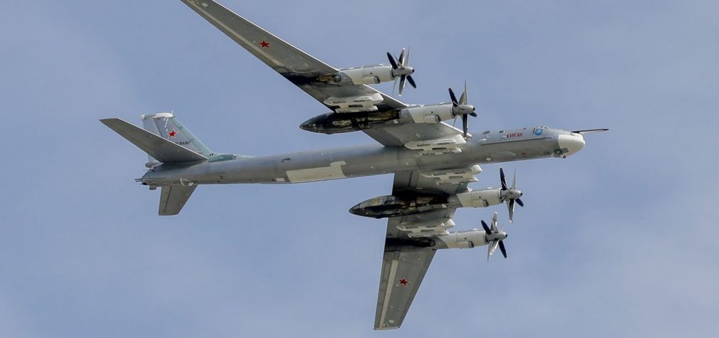 Росіяни підняли стратегічні бомбардувальники Ту-95МС з аеродрому “Оленья”