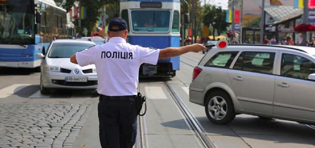 Водіям нагадали про обмеження швидкості у місті та на трасі: скільки можна їхати