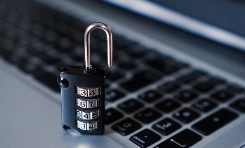 У мережу потрапили 16 млрд паролів до акаунтів Facebook, Google та Apple