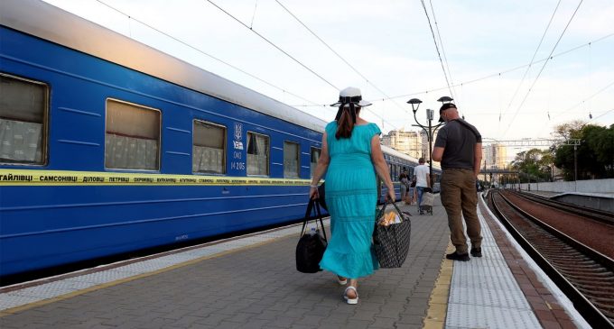 Потяг запізнився чи скасували? Як повернути гроші або отримати компенсацію – інструкція
