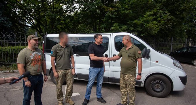 Чергова автівка для виконання бойових завдань відправилась захисникам з Камʼянського