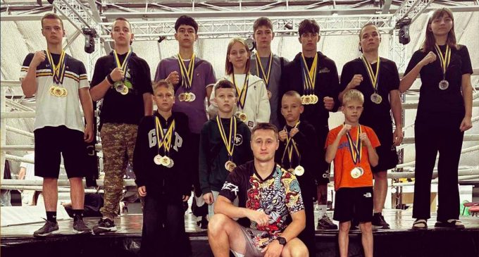 Спортсмени з Кам’янського вибороли 29 медалей на чемпіонаті України з кікбоксингу