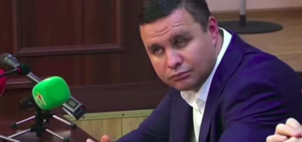 Заволодіння 312 млн МОУ: суд зняв браслет стеження з екс-нардепа Микитася