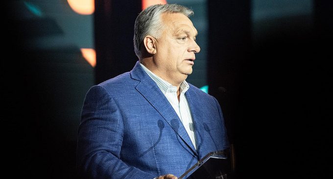 Лідер угорської опозиції заявив про провал “референдуму” Орбана щодо України