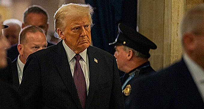Трамп знову заявив, що Путін готує відповідь на операцію “Павутина”
