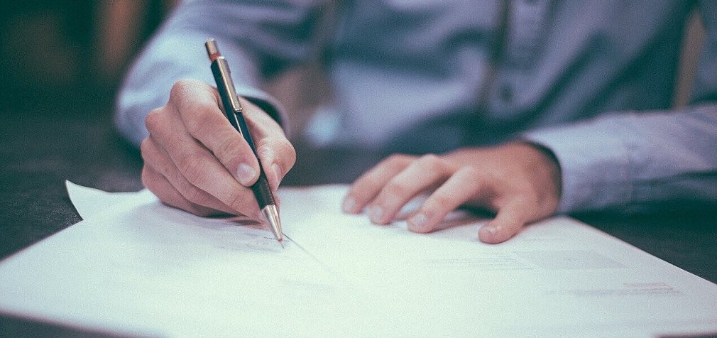 ЦНАПи Києва почали видавати документи на нерухомість: що змінилось