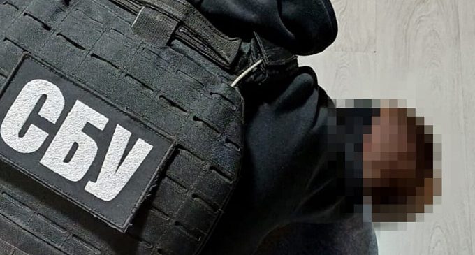 У Києві затримали агента РФ, який готував підриви автівок військових