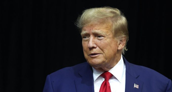 Жодного слова про Україну: Трамп і Сі Цзіньпін домовились про зустріч у Китаї