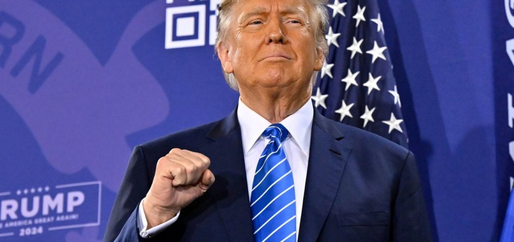 Хуліган має укласти мир. Трамп пригрозив Ірану новими ударами