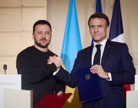 Зеленський на саміті НАТО обговорював з Макроном виробництво дронів Renault в Україні